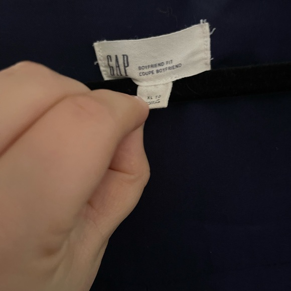 Blue blood no sleeve button down. - Picture 2 of 2